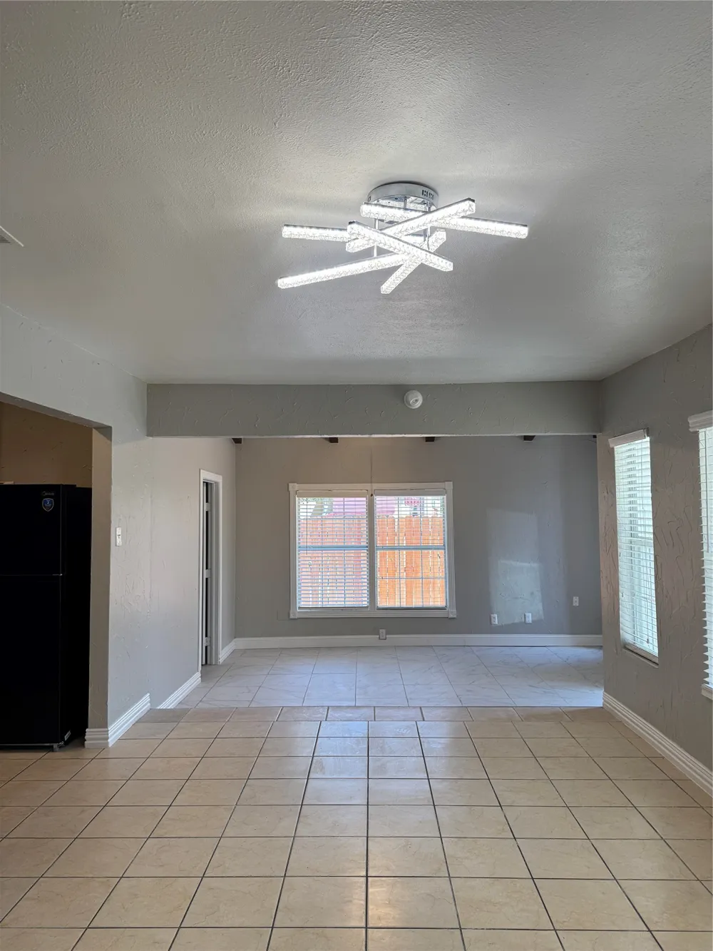 911 English Street Irving, TX 75061