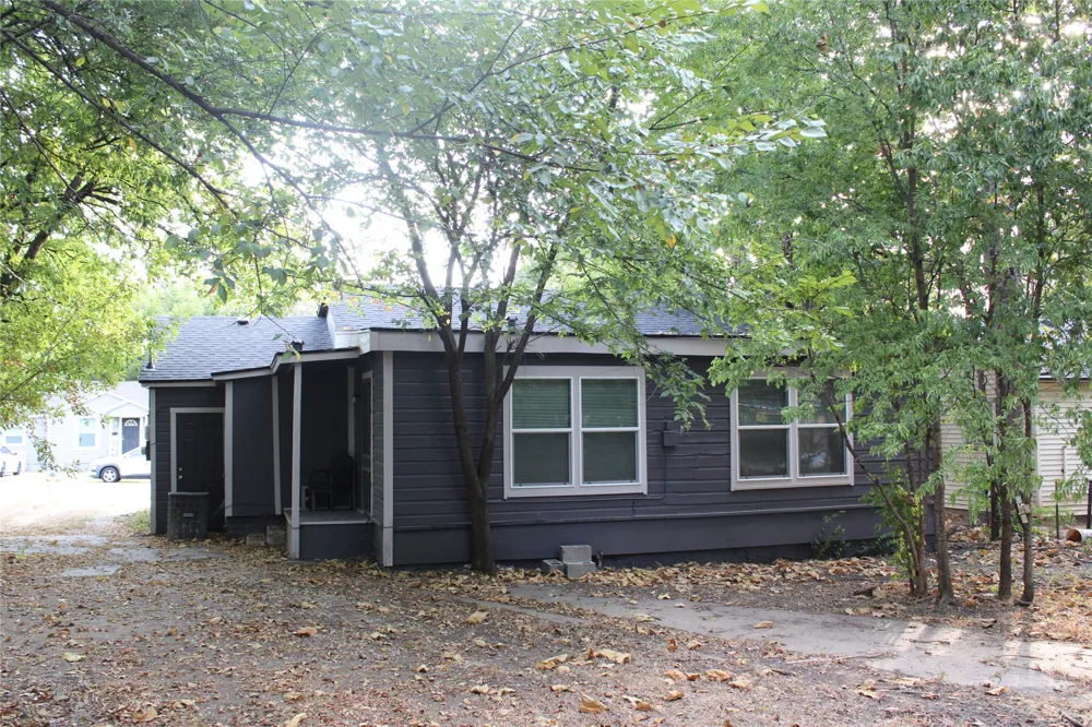 1821 Bell Street Waco, TX 76711
