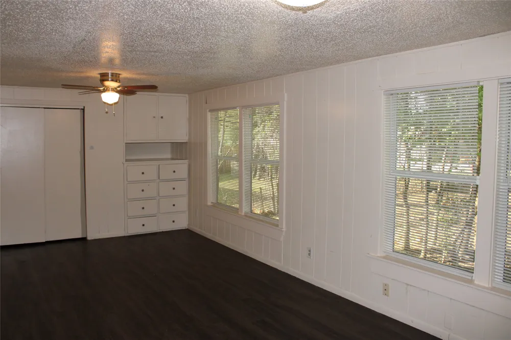 1821 Bell Street Waco, TX 76711