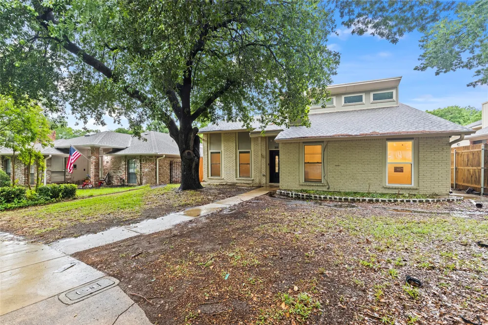 211 Willowwood Place Duncanville, TX 75116