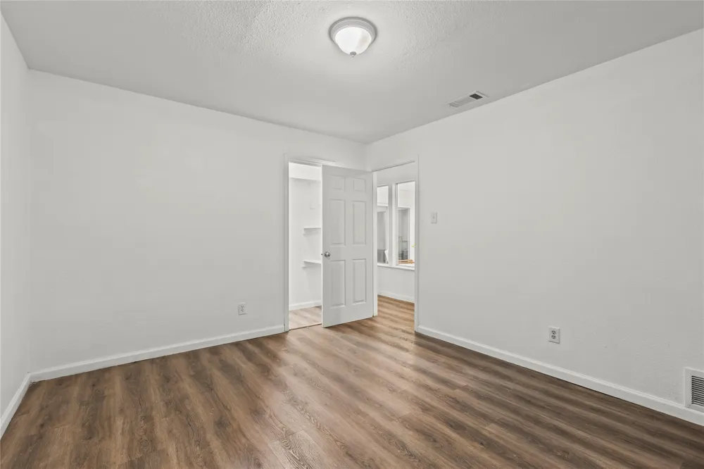 211 Willowwood Place Duncanville, TX 75116