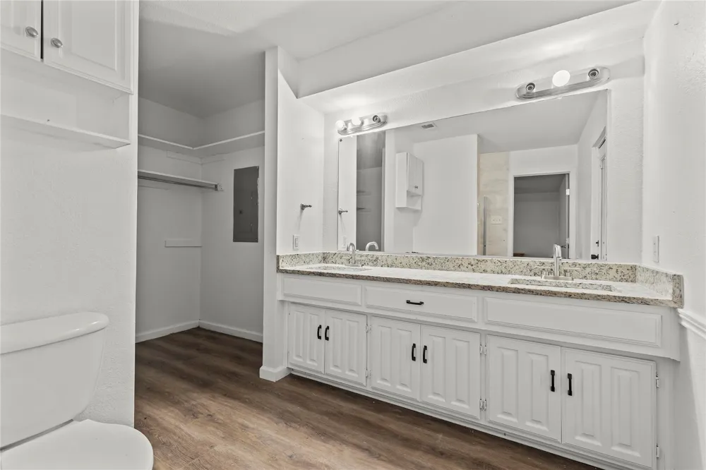 211 Willowwood Place Duncanville, TX 75116