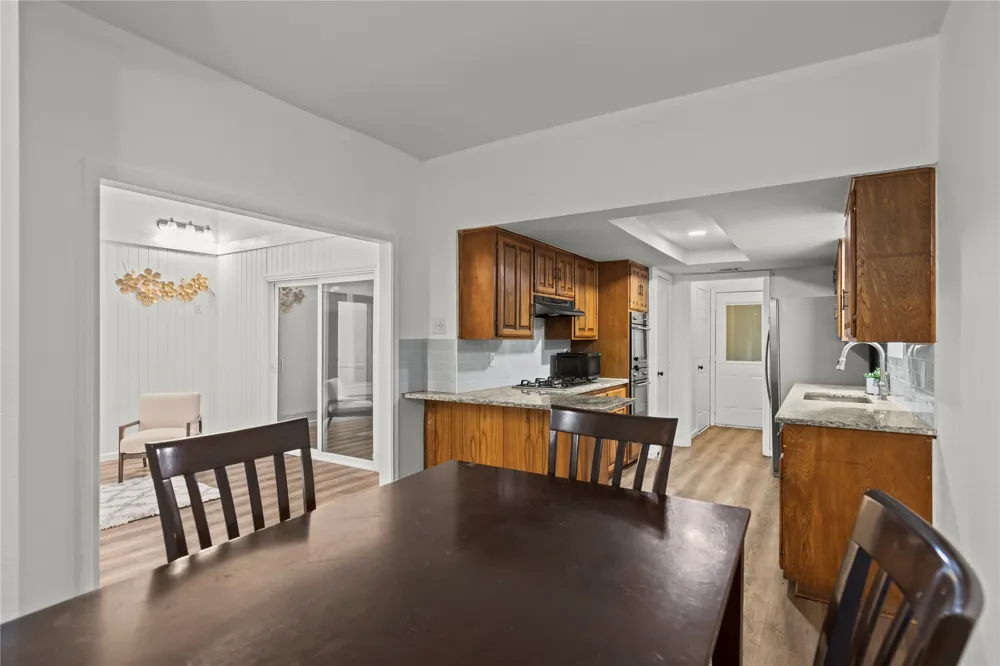 211 Willowwood Place Duncanville, TX 75116