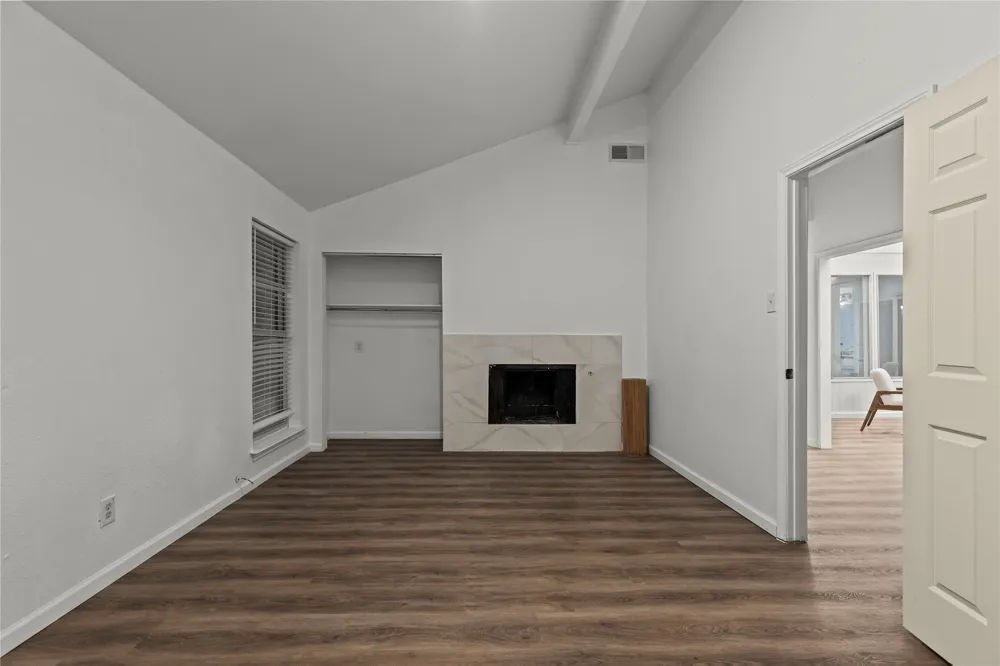 211 Willowwood Place Duncanville, TX 75116
