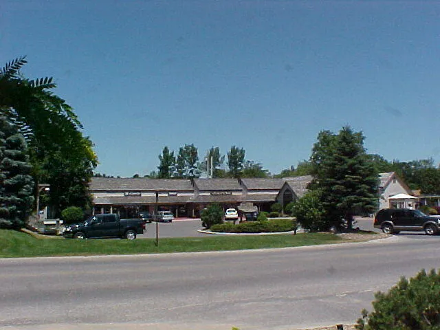 6804 Maple Court Stanwood, MI 49346