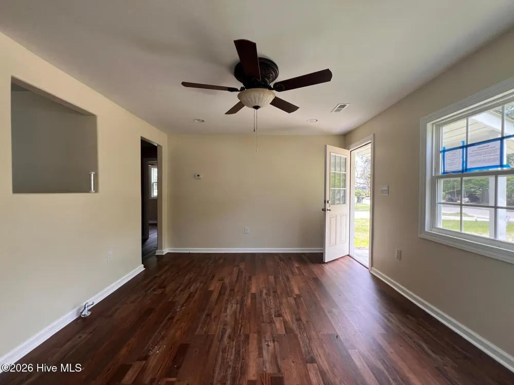 622 E Vance Street Laurinburg, NC 28352