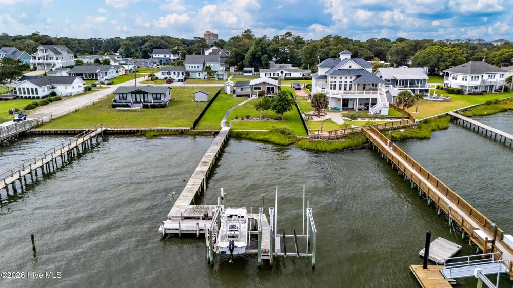 102 Shoreline Drive Atlantic Beach, NC 28512
