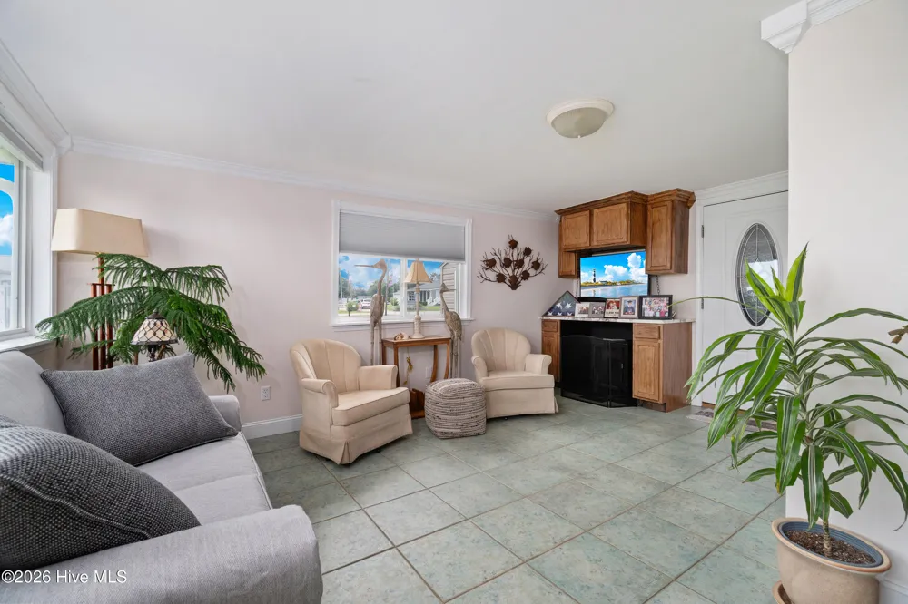 102 Shoreline Drive Atlantic Beach, NC 28512