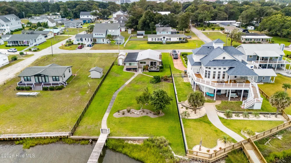 102 Shoreline Drive Atlantic Beach, NC 28512