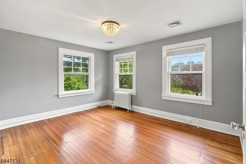 636 Prospect St Westfield Town, NJ 07090