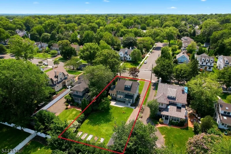 636 Prospect St Westfield Town, NJ 07090