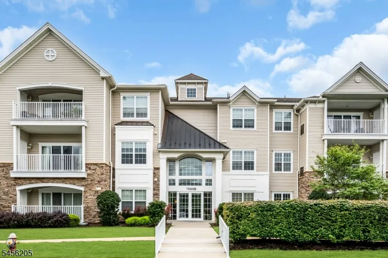 7110 Westover Way #7110 Unit 7110 Franklin, NJ 08873