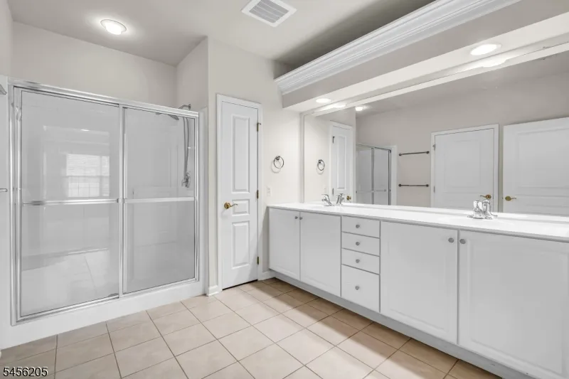 7110 Westover Way #7110 Unit 7110 Franklin, NJ 08873