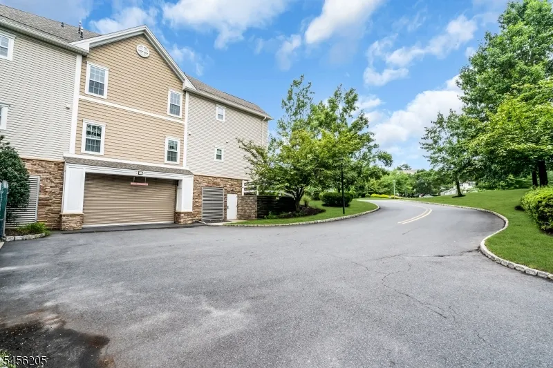 7110 Westover Way #7110 Unit 7110 Franklin, NJ 08873