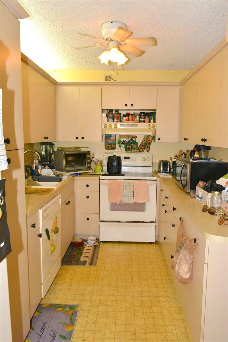 3726 Savoy Lane #D2 West Palm Beach, FL 33417