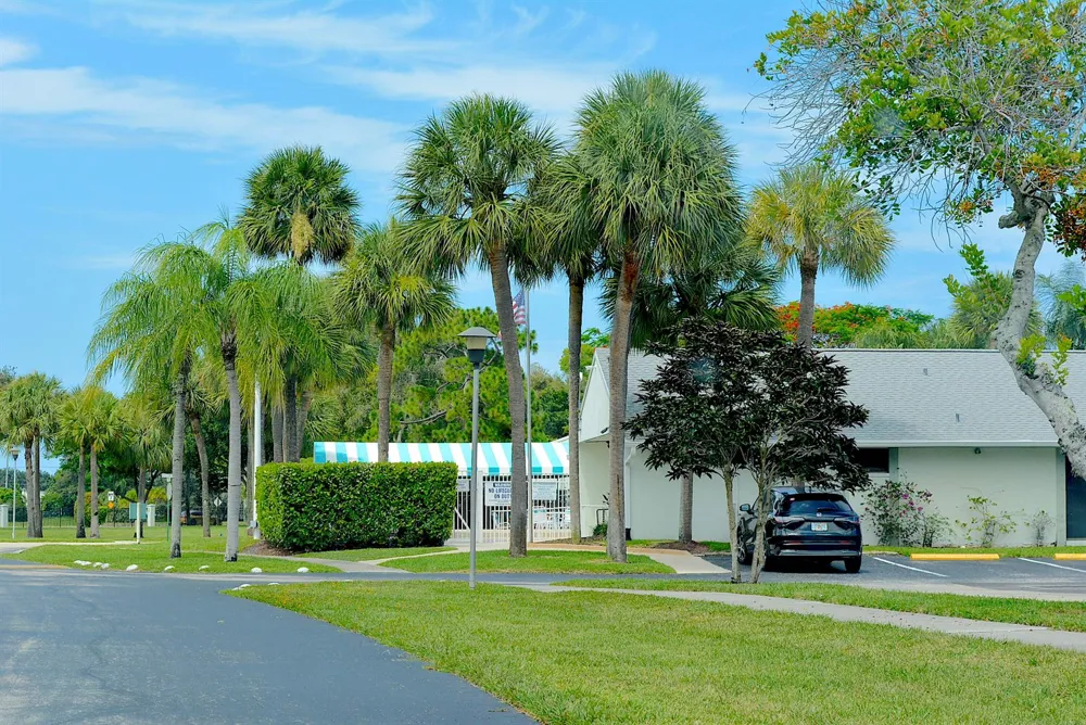 3726 Savoy Lane #D2 West Palm Beach, FL 33417