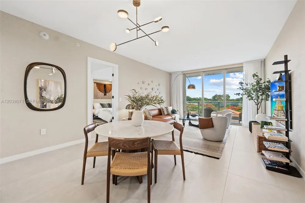 2200 Brickell Ave #308 Miami, FL 33129