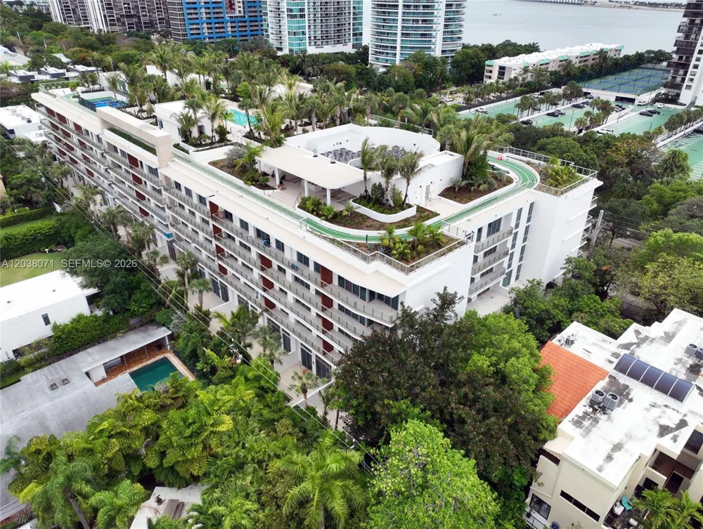 2200 Brickell Ave #308 Miami, FL 33129