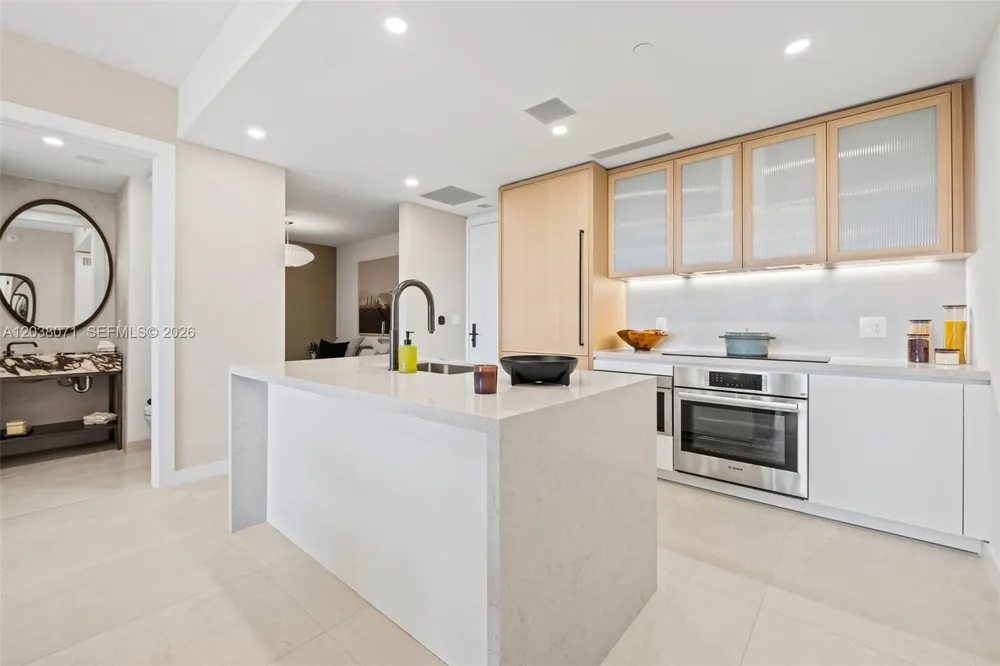 2200 Brickell Ave #308 Miami, FL 33129