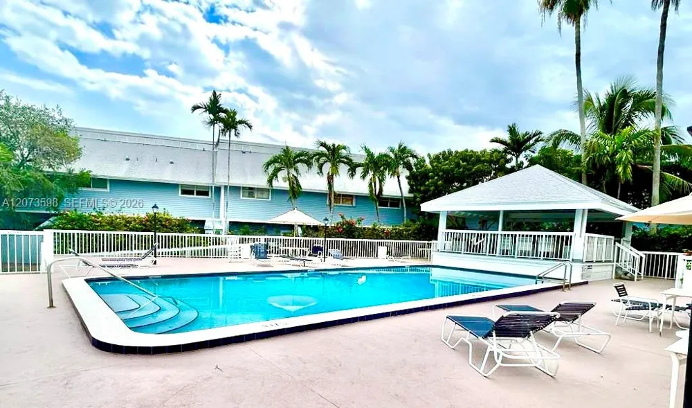 798 Crandon Blvd #37-C Key Biscayne, FL 33149