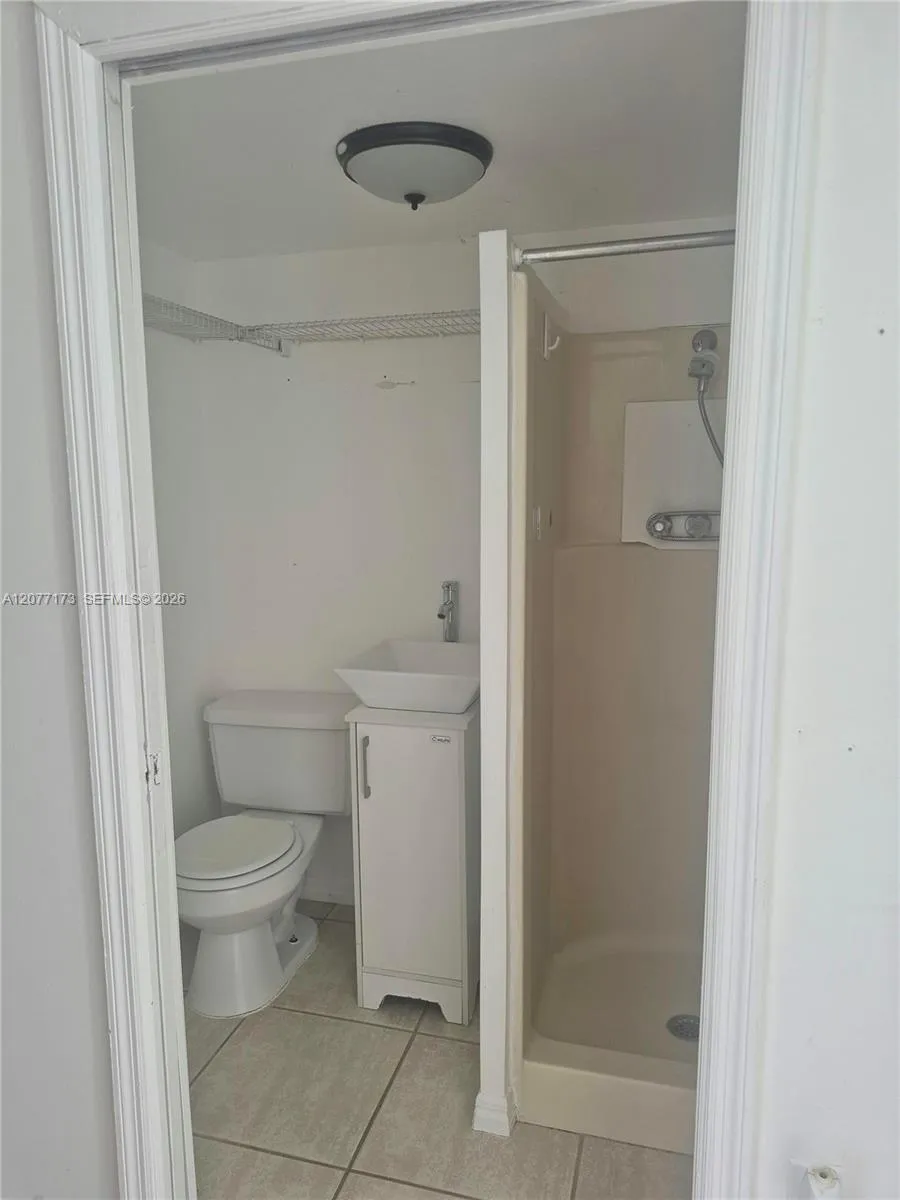 11285 SW 43rd St Miami, FL 33165