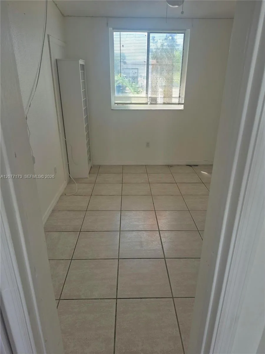 11285 SW 43rd St Miami, FL 33165