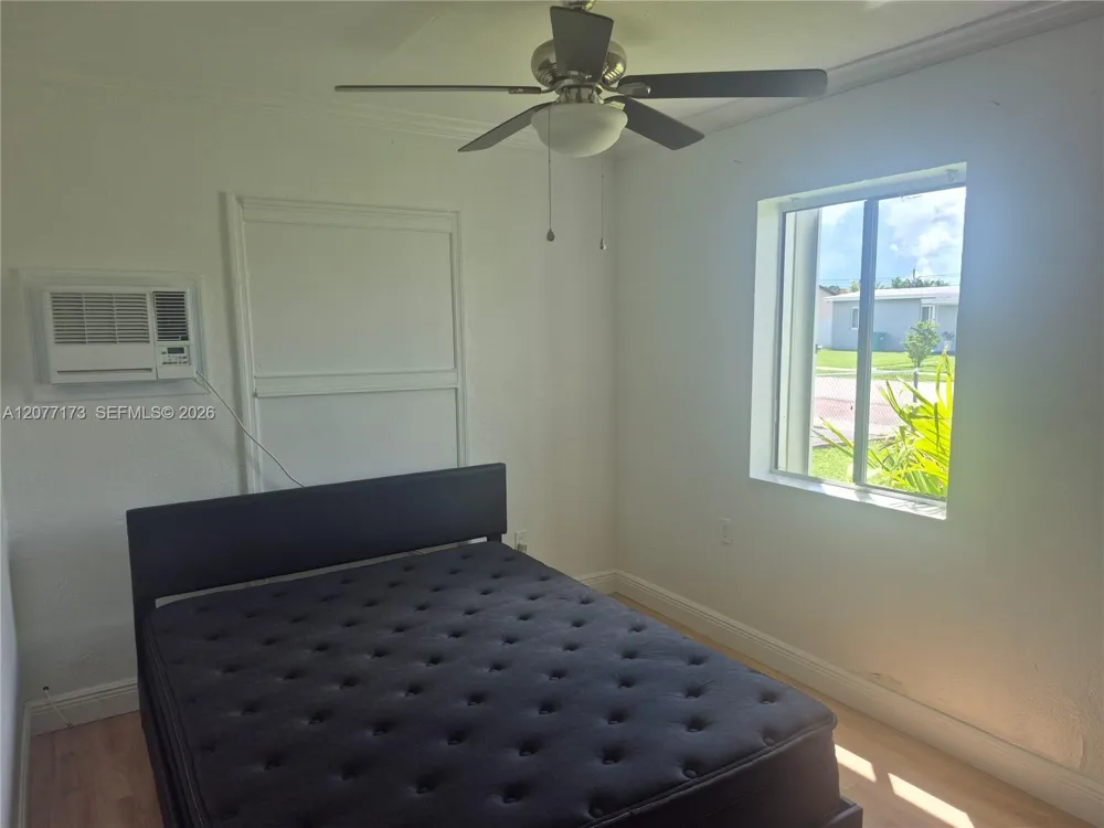11285 SW 43rd St Miami, FL 33165