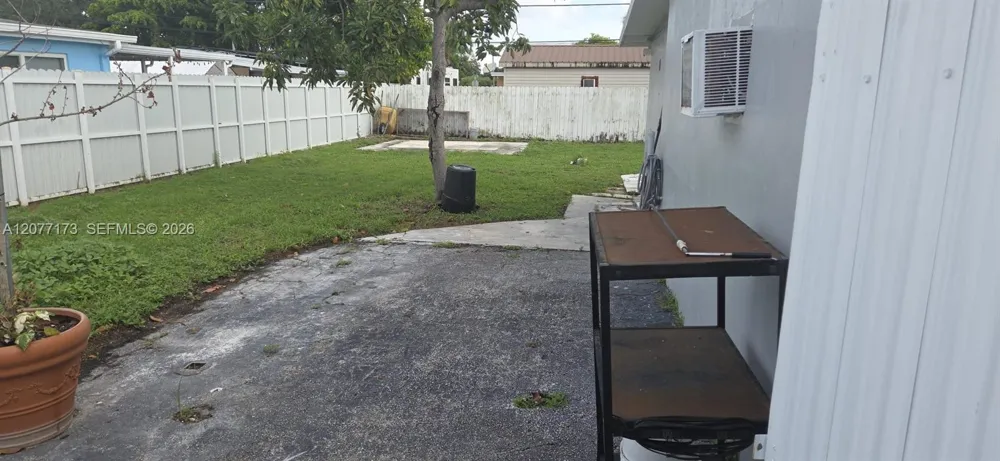 11285 SW 43rd St Miami, FL 33165