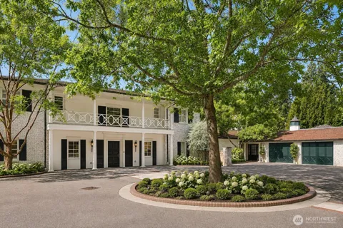 72 Olympic Drive NW