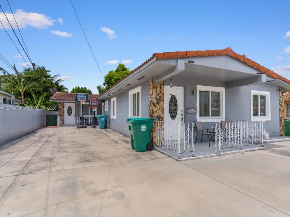 740 NW 32nd Ct Miami, FL 33125