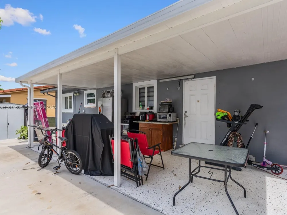 740 NW 32nd Ct Miami, FL 33125