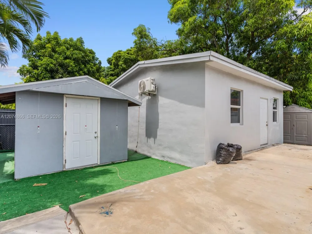 740 NW 32nd Ct Miami, FL 33125