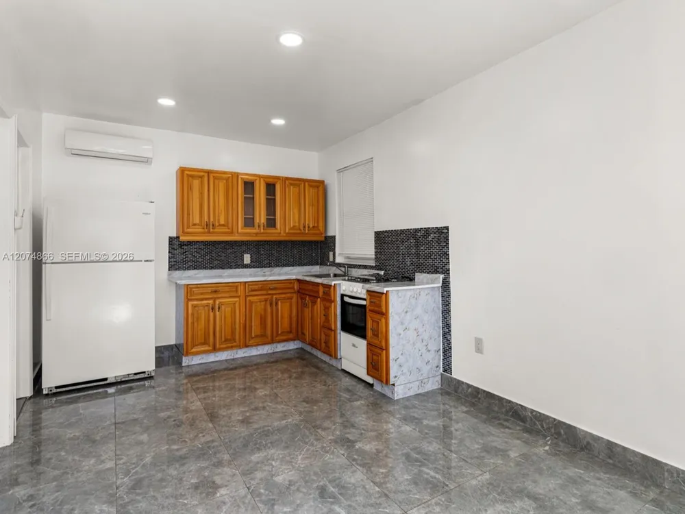 740 NW 32nd Ct Miami, FL 33125