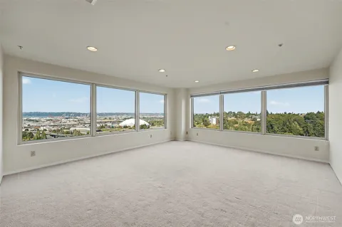 3201 Pacific Avenue #808