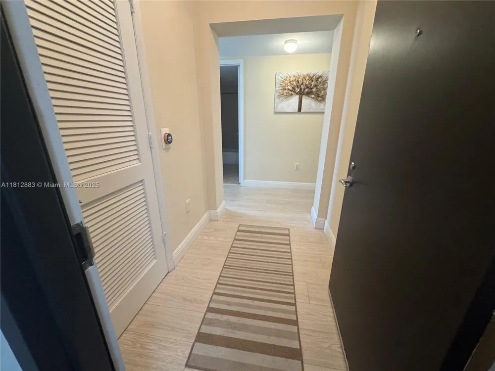 2641 Flamingo Rd #1001N Sunrise, FL 33323