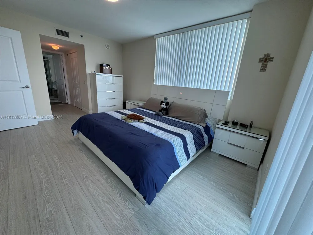 2641 Flamingo Rd #1001N Sunrise, FL 33323