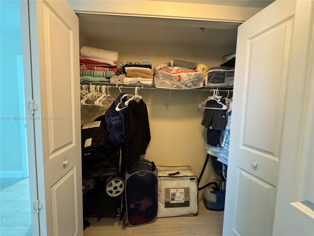 2641 Flamingo Rd #1001N Sunrise, FL 33323