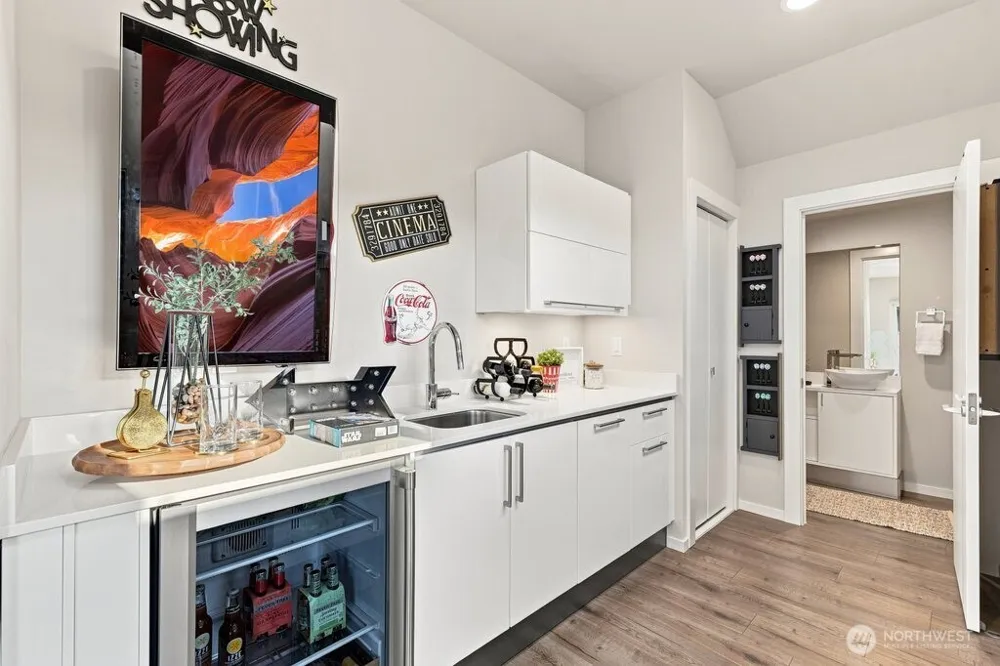 33569 Walnut Avenue SE Black Diamond, WA 98010