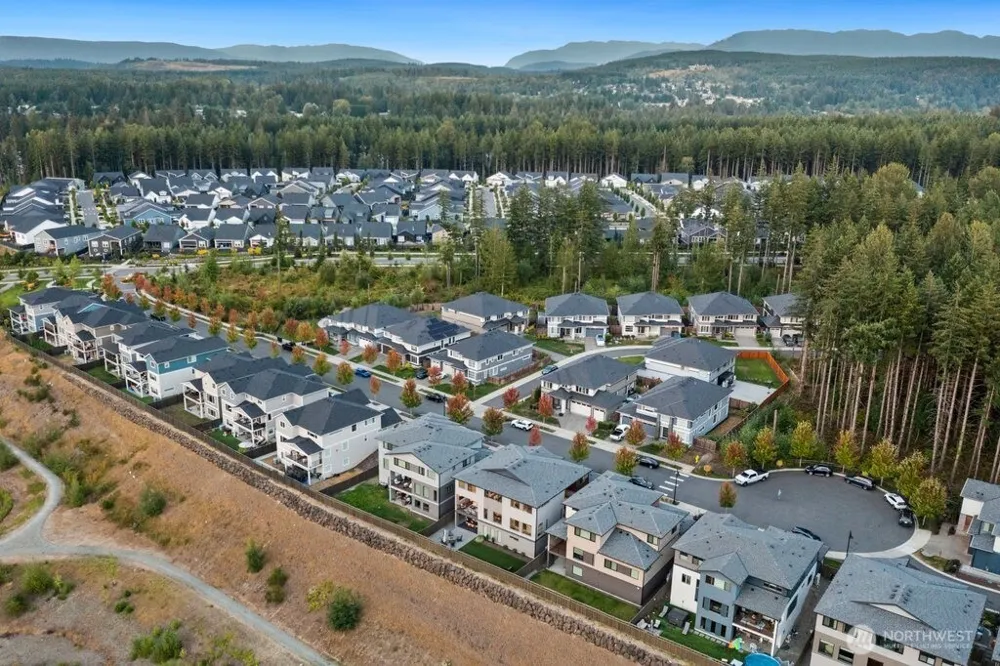 33569 Walnut Avenue SE Black Diamond, WA 98010