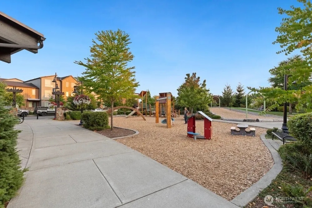 33569 Walnut Avenue SE Black Diamond, WA 98010