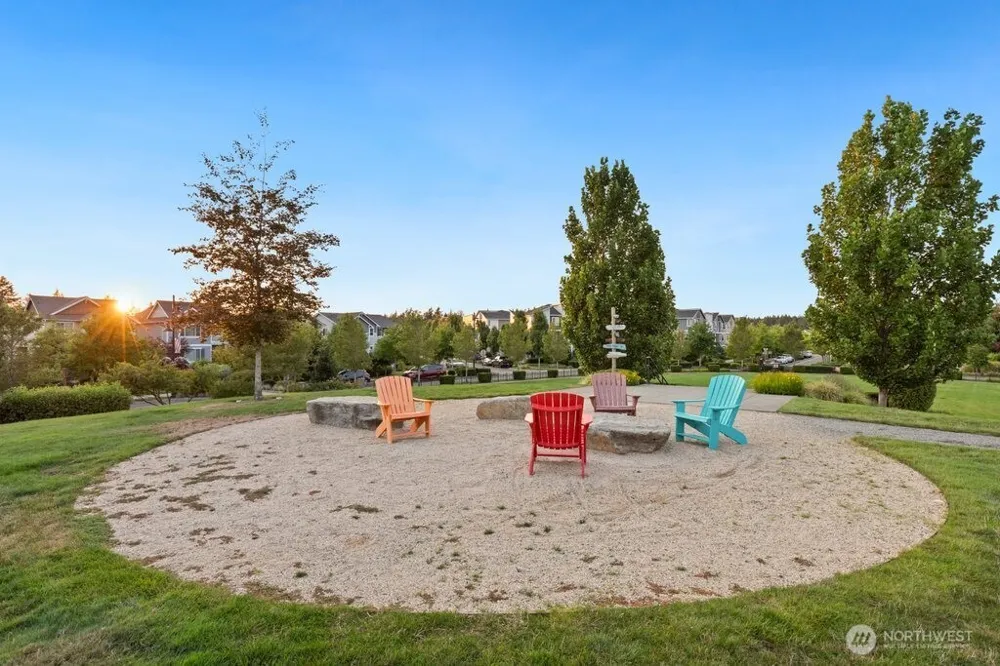 33569 Walnut Avenue SE Black Diamond, WA 98010