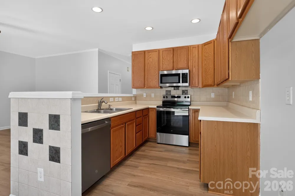 13711 Singleleaf Lane Charlotte, NC 28278