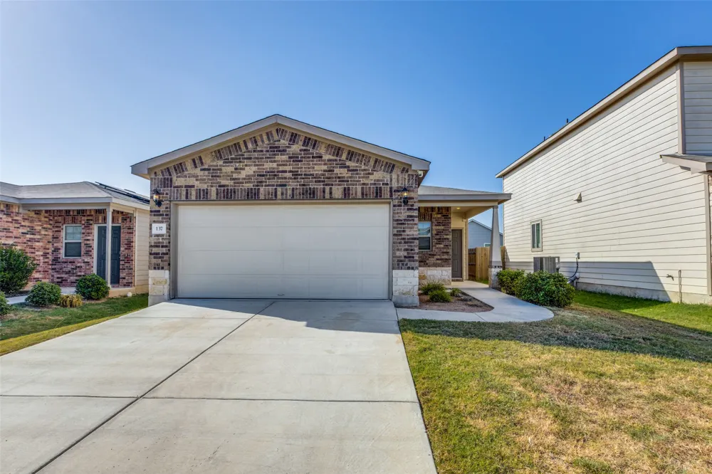137 Miracle Drive Jarrell, TX 76537