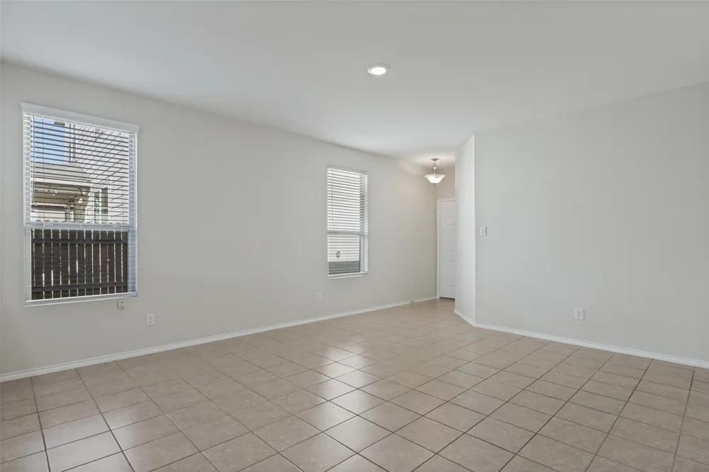 137 Miracle Drive Jarrell, TX 76537