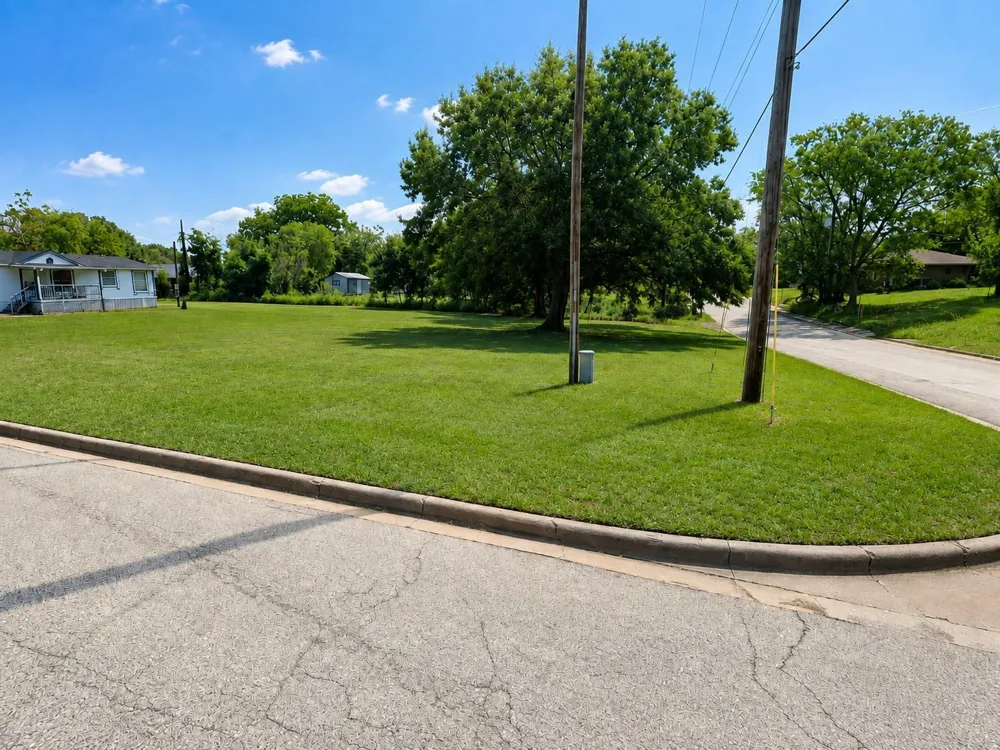 536 15th Street Hempstead, TX 77445
