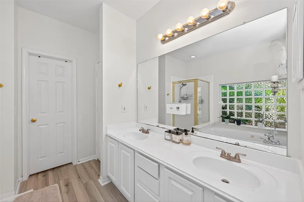 5707 Oakwell Station Court Humble, TX 77346