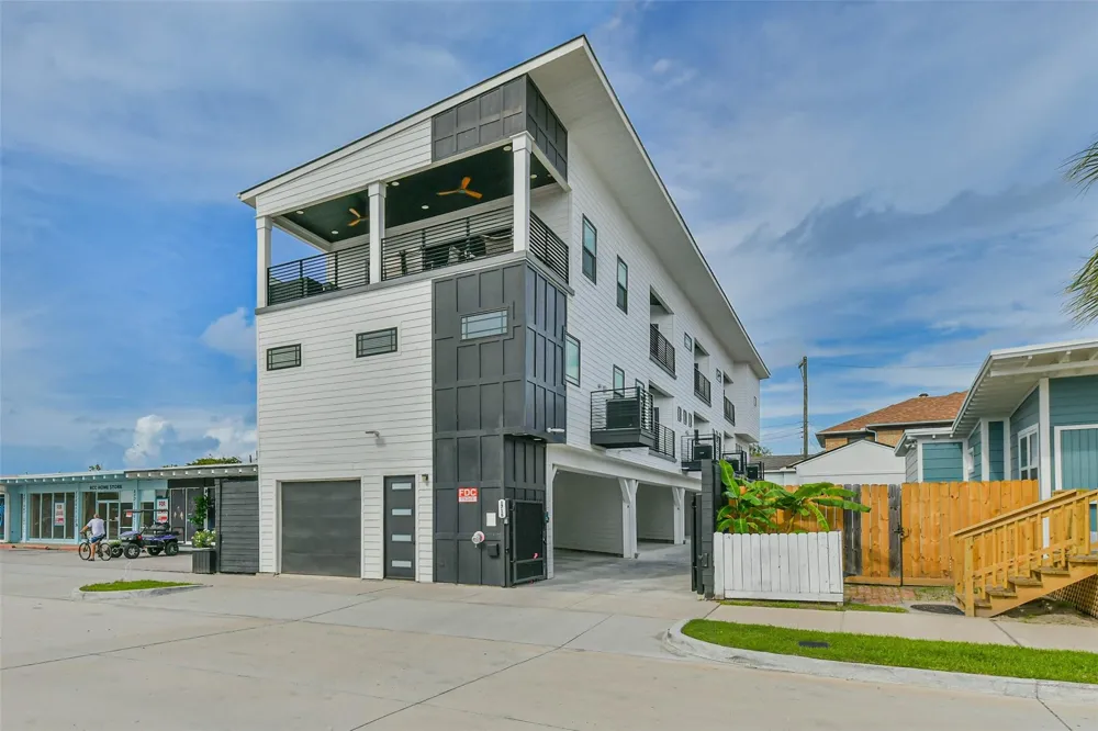 1716 23rd Street #C Galveston, TX 77550