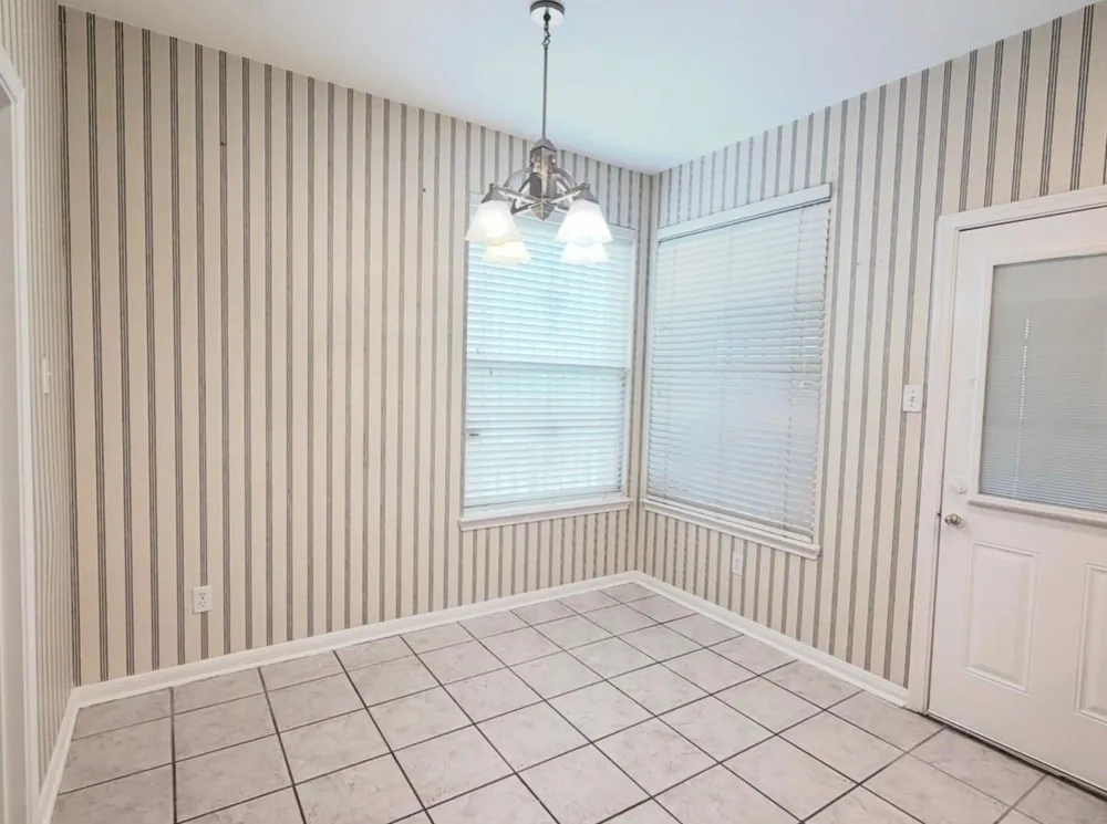 12211 Meadow Crest Court Meadows Place, TX 77477