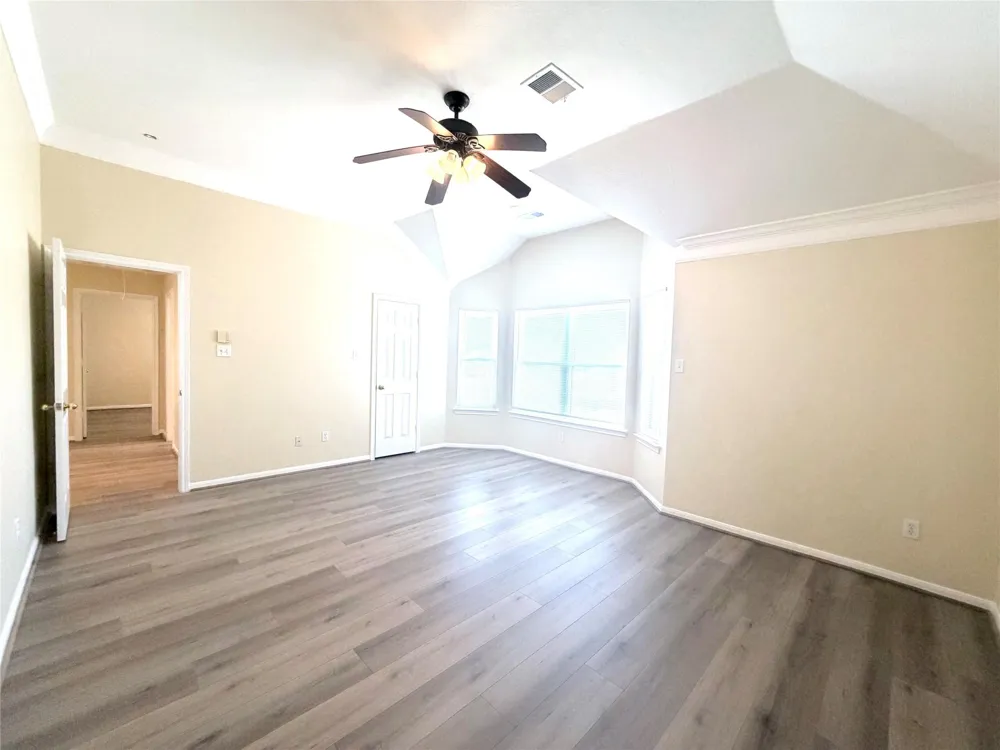 12211 Meadow Crest Court Meadows Place, TX 77477
