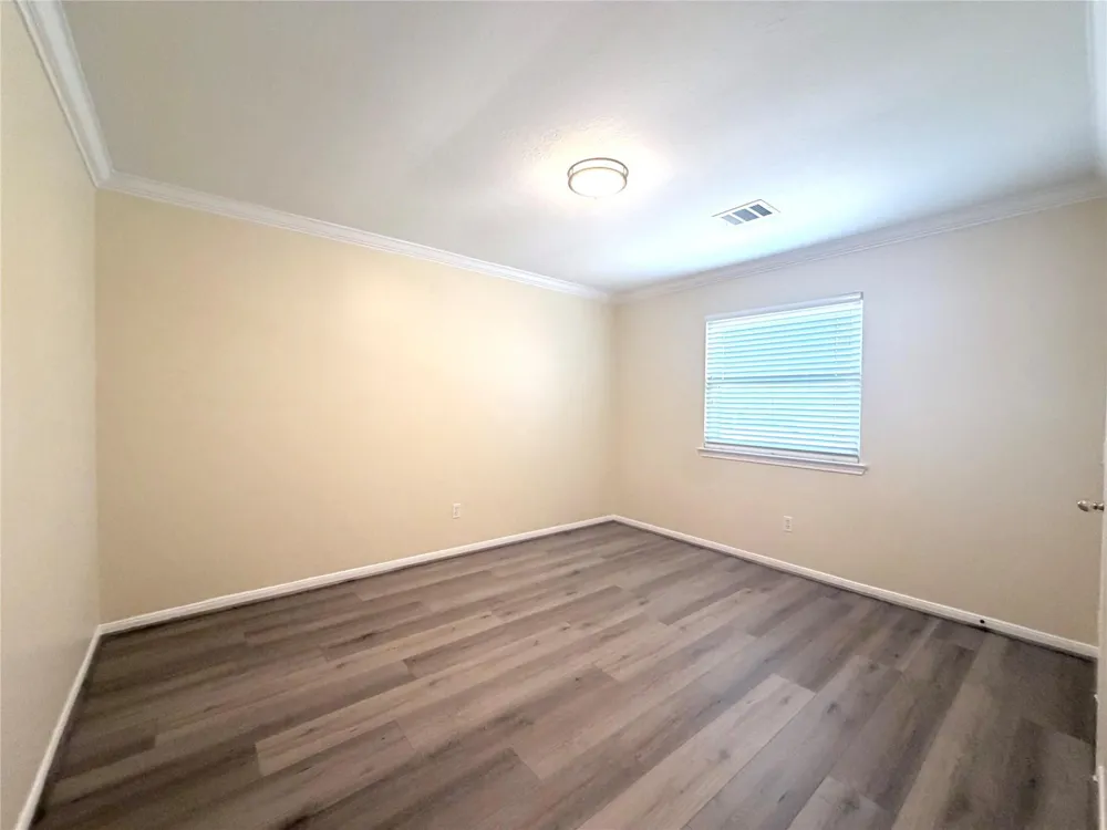 12211 Meadow Crest Court Meadows Place, TX 77477